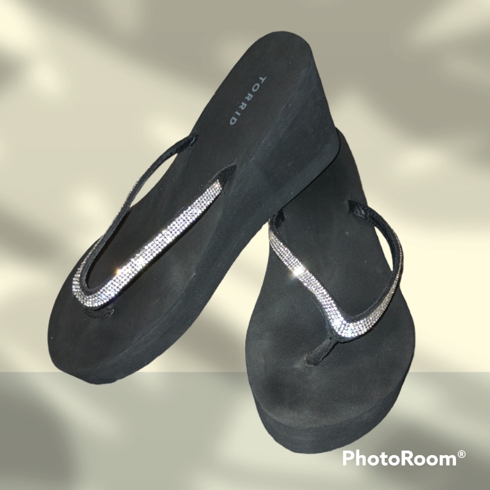 Torrid Rhinestone Platform Sandals 9WW - Picture 2 of 5